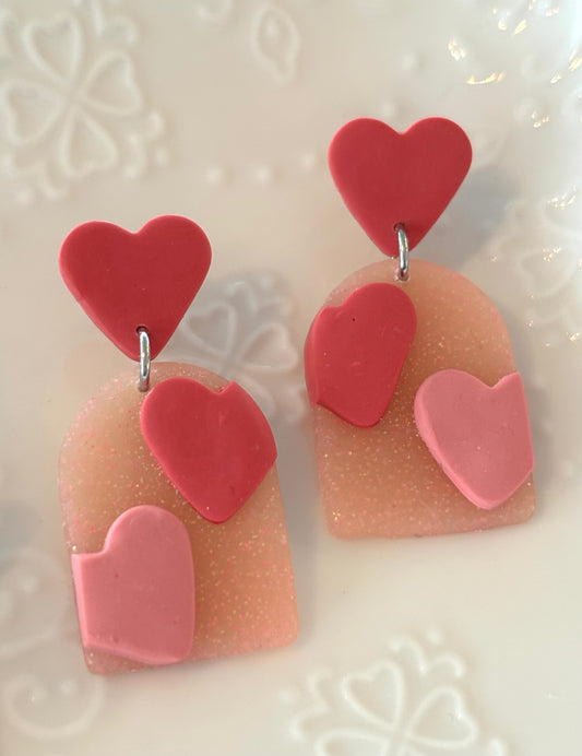 Dangly hearts (pink)