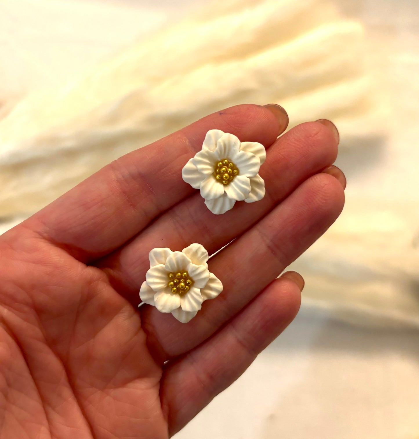 White flower studs