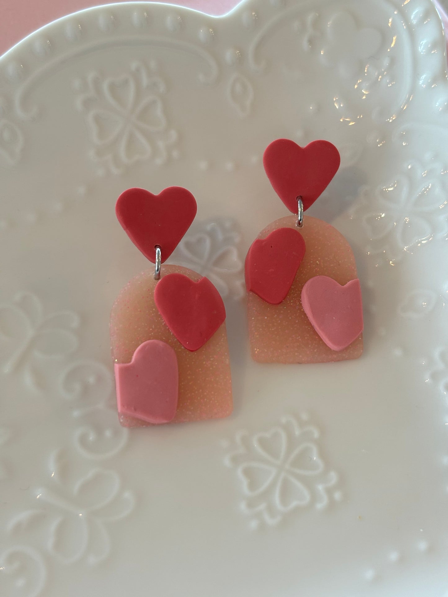 Dangly hearts (pink)